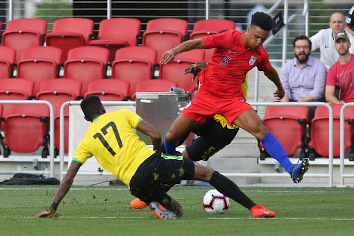 Antonee Robinson plays for USA vs. Jamaica